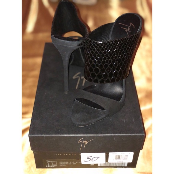 Giuseppe Zanotti Shoes - Guiesspe Zanotti size 37.5 (7.5) Brand New